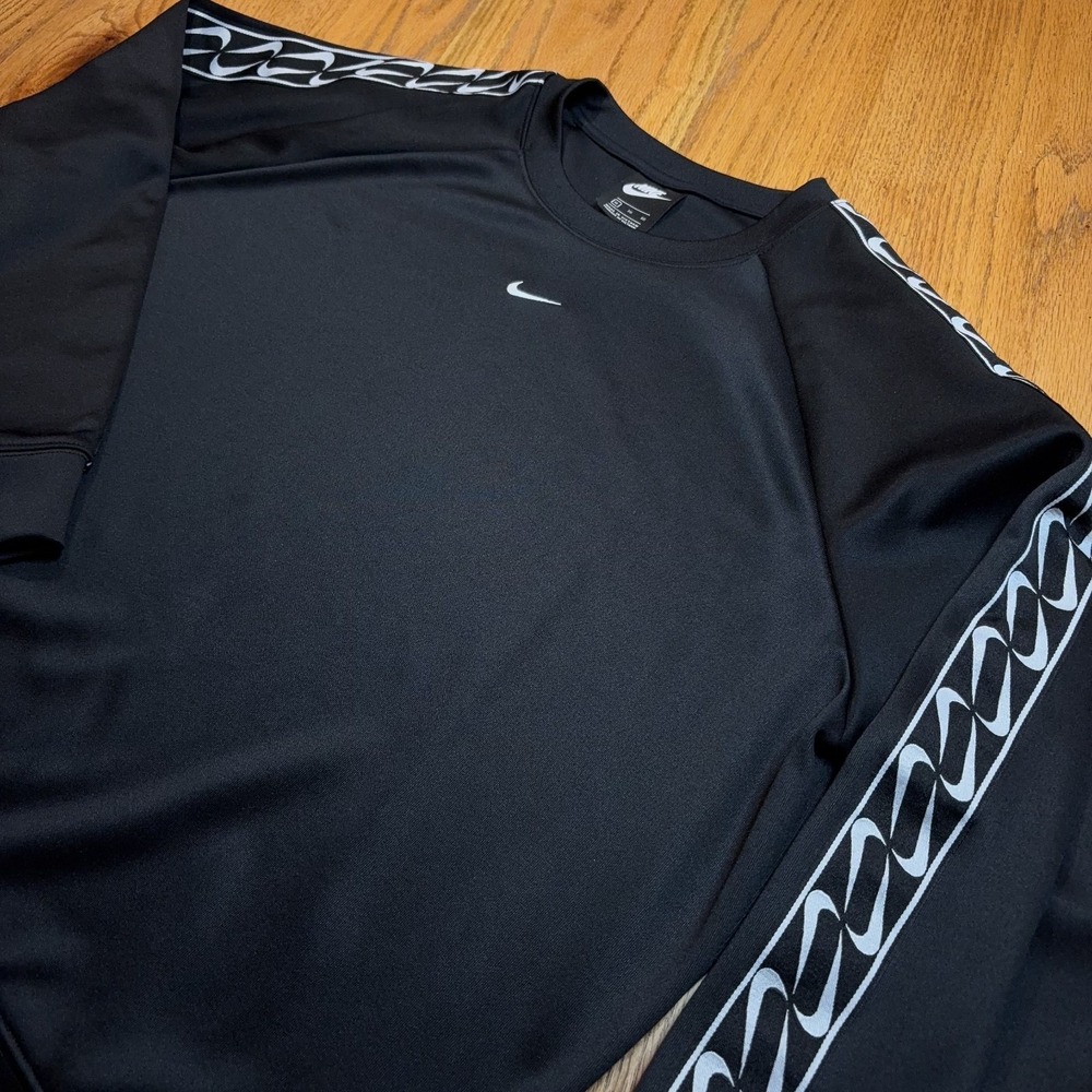 Y2K Nike Sweatshirt Women's XL Black Center Swoosh Tape Crew Neck Athletic